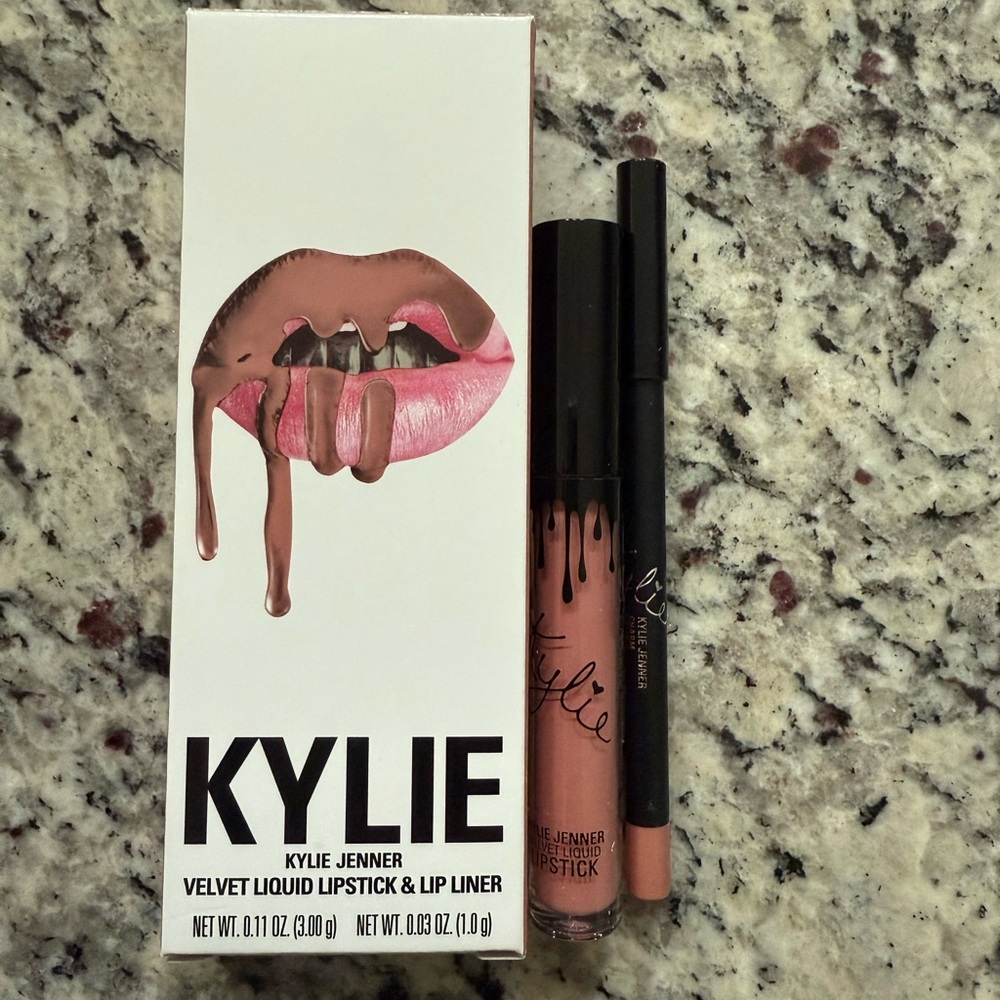 Brand New - KYLIE Velvet Liquid Lipstick & Lip Liner in Charm